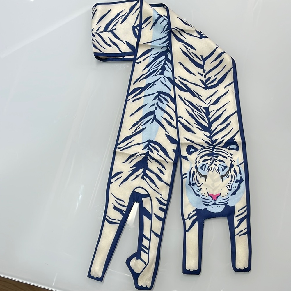 🆕 Lion Purse Scarf